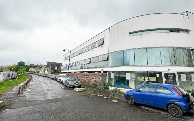 Squat de migrants dans un bâtiment de la Région, à Rennes : « On espère pouvoir rester »