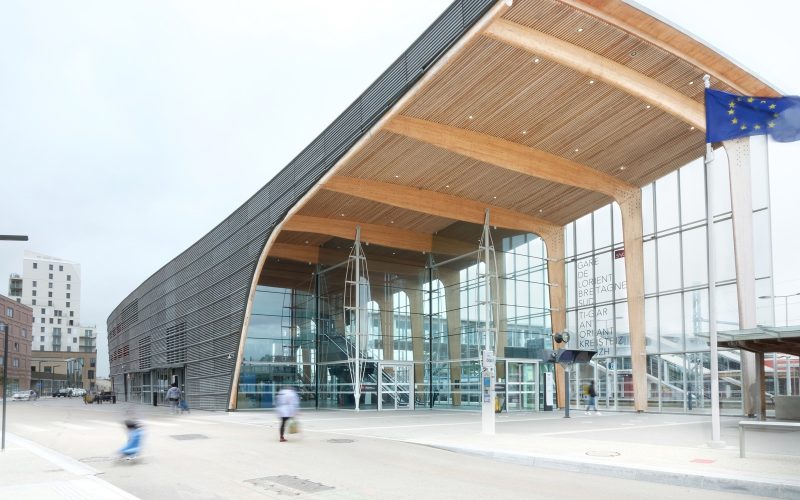 Lorient : une femme attaquée au couteau par un dealer