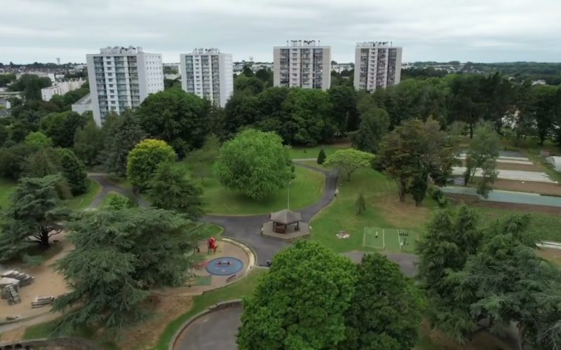 « Il avait un long fusil, une arme de guerre » : un témoin raconte les coups de feu dans le quartier multiracial de Bois-du-Château
