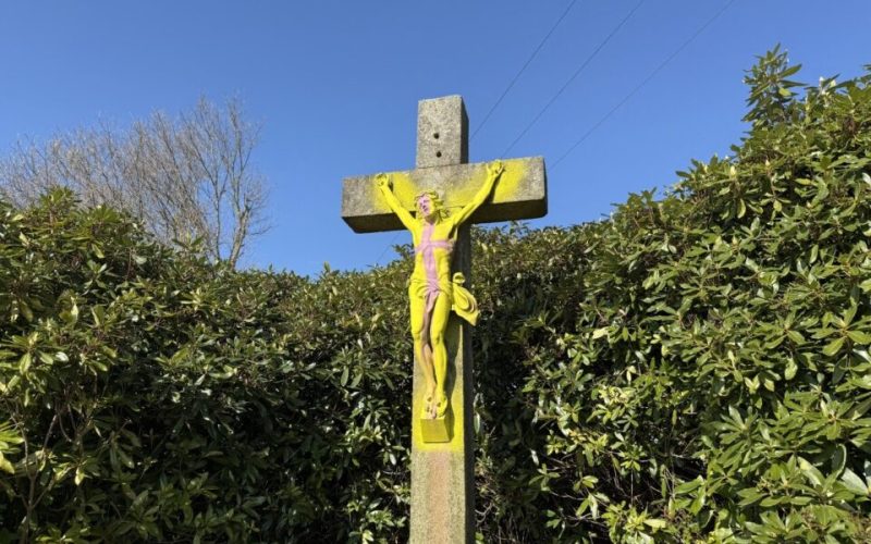 Sant-Jermen-Gougleiz :  un calvaire érigé pour les soldats bretons morts en 14-18 vandalisé