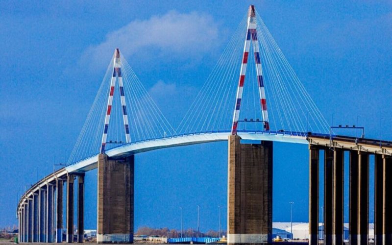 20 ans de réclusion criminelle pour le migrant turc qui avait « propulsé » sa fille du haut du pont de Saint-Nazaire