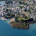 Cap-Sizun : la surtaxe sur les résidences secondaires entraînent les menaces et insultes des Français, des maires portent plainte
