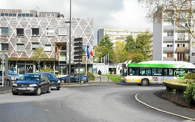 Kemper (Quimper) : un homme poignardé dans le quartier multiculturel de Kermoysan