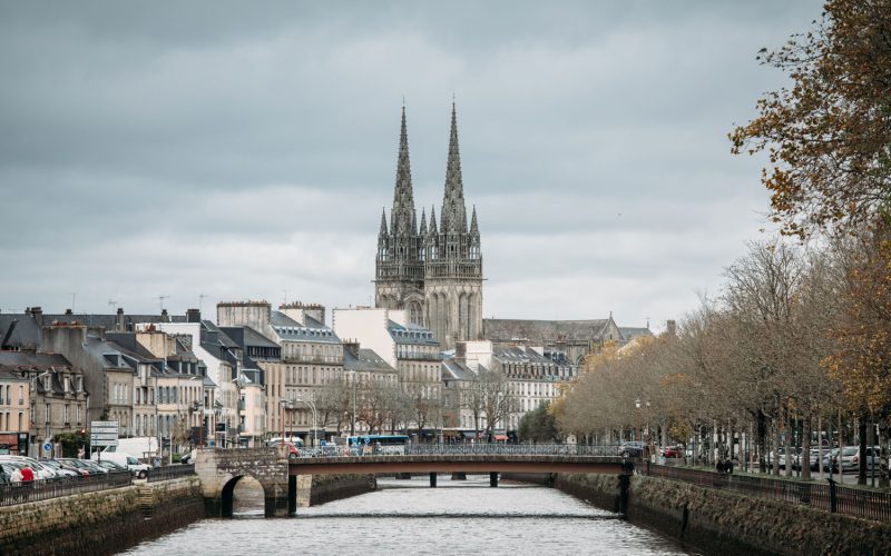 Kemper (Quimper) : un magistrat retraité assassiné à l&rsquo;arme blanche chez lui