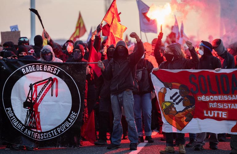 Le fléau de la violence antifa qui menace la Bretagne (Éditorial)