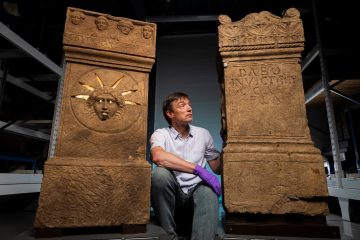 Deux autels de Mithra redéfinissent la présence impériale sur l&rsquo;île de Bretagne