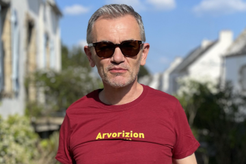 Carnac : le maire Olivier Lepick battu suite au scandale de la destruction de 38 menhirs pour construire un « Monsieur Bricolage »