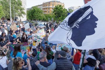 Corse : mobilisation des écoles immersives contre les attaque de l&rsquo;État français