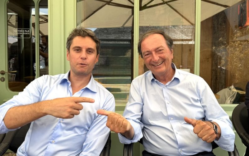 Leclerc accueille le Français Attal à Landerneau, la servilité d&rsquo;une Bretagne dont nous ne voulons plus ! (Éditorial)